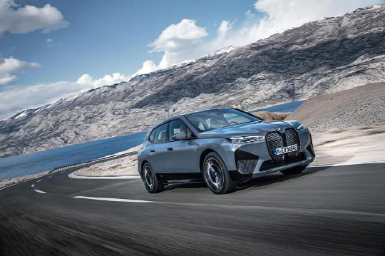 BMW iX. <BMW 코리아 제공>